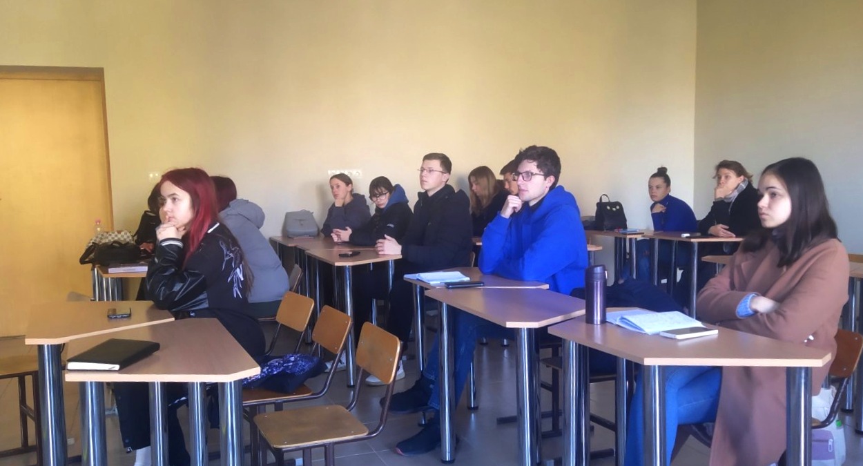 Учасники науково-практичного семінару